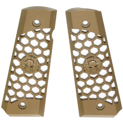 WE (WE-TECH) HEX CUT Plastic Grip Cover For DOUBLE BELL ARMY AW WE KJ Tokyo Marui M1911 M.E.U SERIES 70 M45A1 WARRIOR GBB Pistols Airsoft