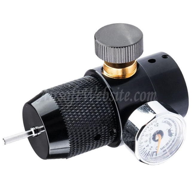 Adaptateur CO2 Madbull XM-Charger Plus avec régulateur de pression réglable et indicateur de lecture